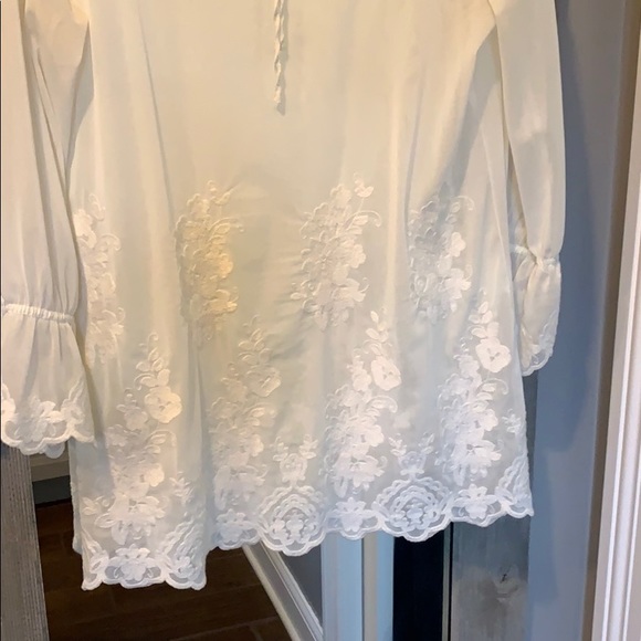 Sheer tunic top - Picture 3 of 4